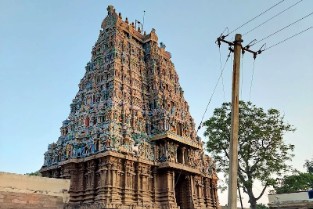 Madurai Arulmigu Kallalagar Temple 1