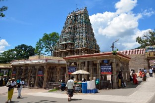 Madurai Arulmigu Kallalagar Temple 4