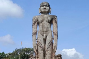 Bahubali Statue at Ratnagiri Hill By Elite Itinerary